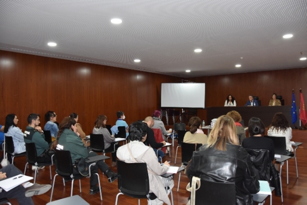 Participantes en el taller (AYTO. BAZA)