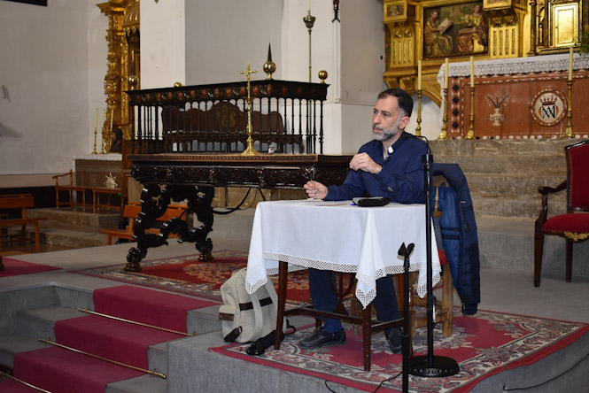 Miguel Córdoba durante su ponencia (AYTO. ALBOLOTE)
