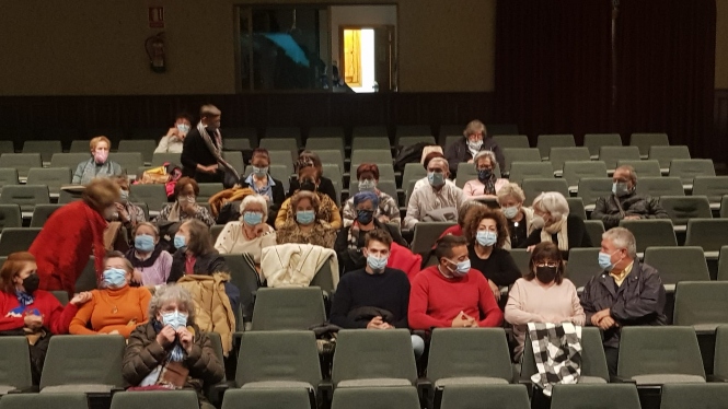 Una de las proyecciones de la `Semana de cine y rosas` de La Zubia del año pasado (AYTO. LA ZUBIA)