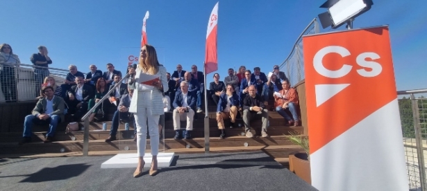 Concha Insua en la presentación de candidadatos (CIUDADANOS) Concha Insua en la presentación de candidadatos (CIUDADANOS)