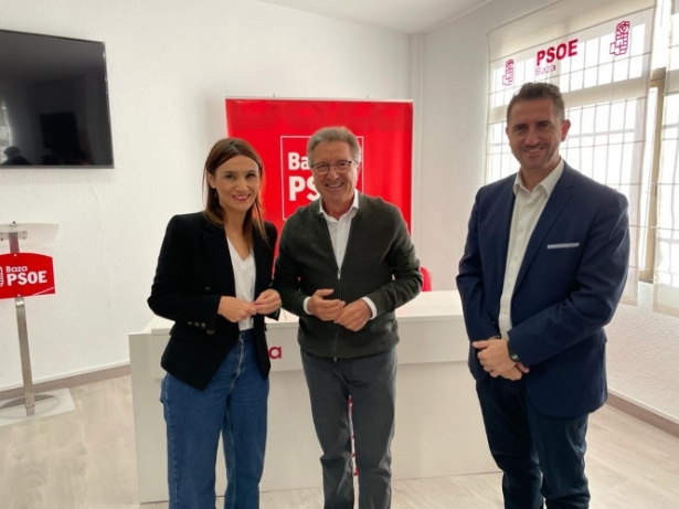 Imagen de la visita a Baza (PSOE) 