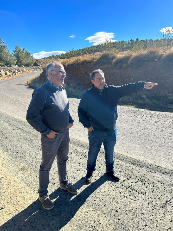 Visita a la carretera que une Lugros con Cogollos de Guadix (PP)