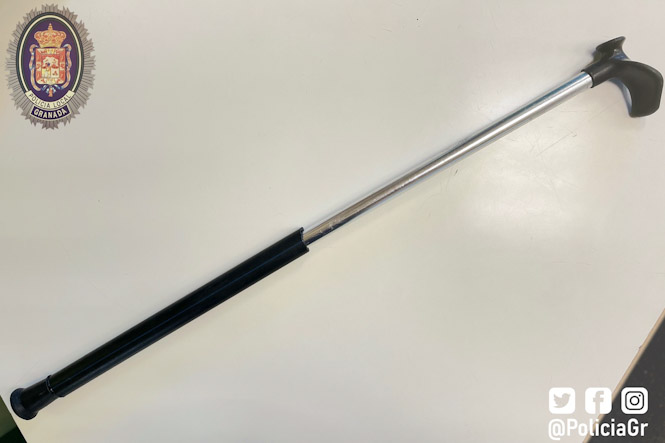 Imagen del bastón requisado (TWITTER DE POLICÍA LOCAL)