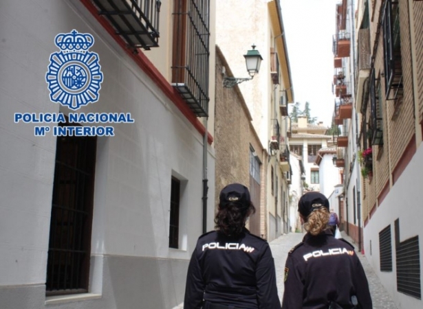 Agentes de la Policía Nacional (POLICÍA NACIONAL)