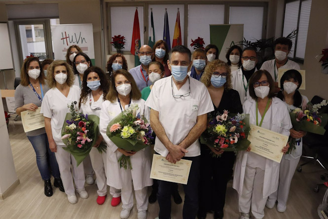 Equipos premiados por sus belenes en el Virgen de las Nieves (HOSPITAL VIRGEN DE LAS NIEVES)