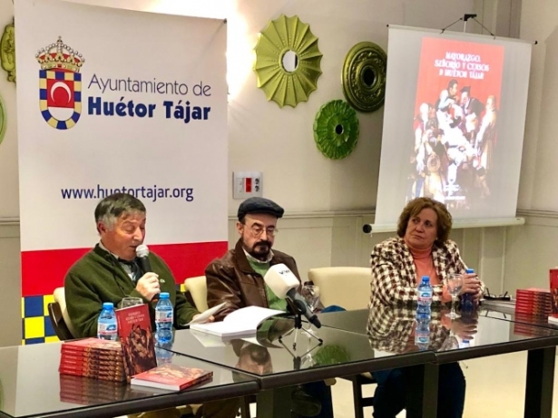 Presentación del libro (AYTO. HUÉTOR TÁJAR)