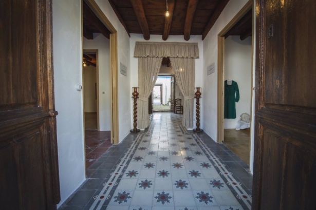 Casa de Bernarda Alba (J.M.GRIMALDI-AYUNTAMIENTO) 