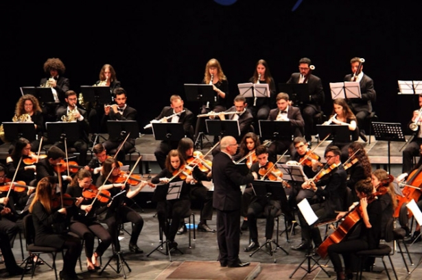 Almuñécar Celebra Este Martes El Concierto De Año Nuevo Con La Joven Orquesta Mediterránea (AYUNTAMIENTO DE ALMUNÉCAR)