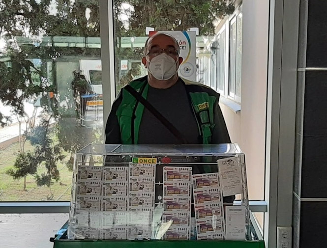 El vendedor de la ONCE Manuel Lorente (ONCE)