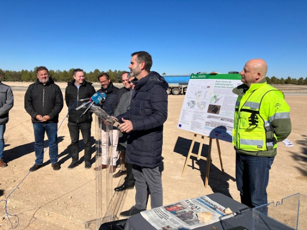 Puesta de la primera piedra del Centro de Defensa Forestal (JUNTA)