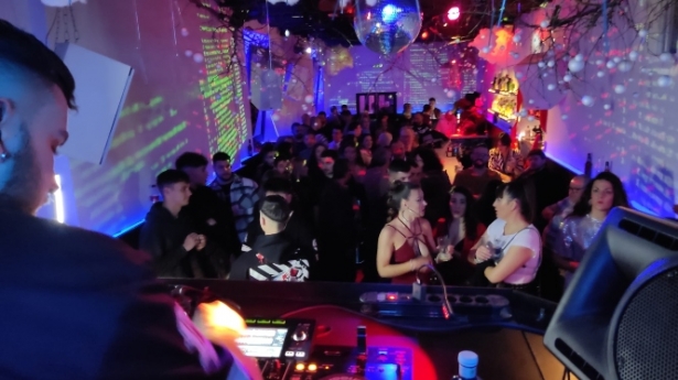 M-usica elect´rnica (STARTIDEA)