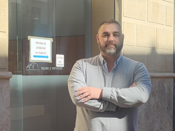 El portavoz de VOX en la Mancomunidad de Municipios de la Costa Tropical de Granada, Miguel Ángel López (VOX)