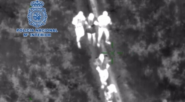 Rescatado en un monte de Granada un anciano perdido con síntomas de hipotermia. (POLICÍA NACIONAL)