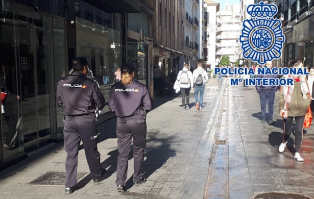 Agentes de la Policía Nacional (POLICÍA NACIONAL)