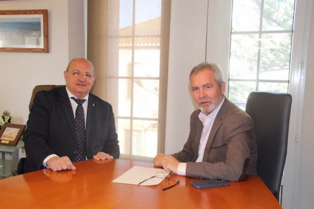 Los presidentes de los puertos de Motril (Granada) y Melilla, José García Fuentes, y Víctor Antonio Gamero García (PUERTO DE MOTRIL)