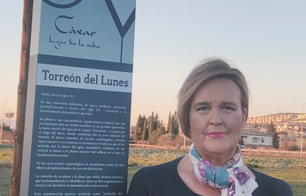 La candidata de IU a la alcaldía de Cájar, Patricia Serrano (IU)