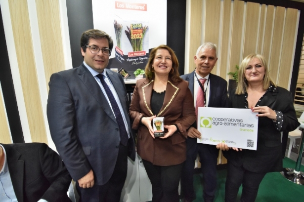 La Consejera, Carmen Crespo, en el stand de Centro Sur en Fruit Logística (FAECA) La Consejera, Carmen Crespo, en el stand de Centro Sur en Fruit Logística (FAECA)