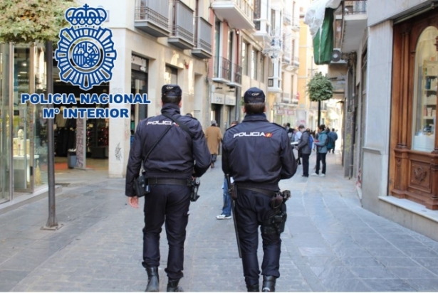 Agentes de la Policía Nacional (POLICÍA NACIONAL) 