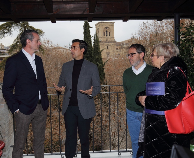 Imagen de la visita al hotel (AYUNTAMIENTO DE GRANADA)