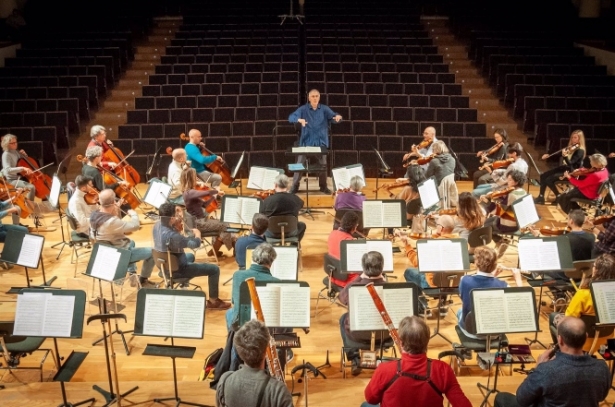 Christian Zacharias ensaya con la OCG (OCG) 