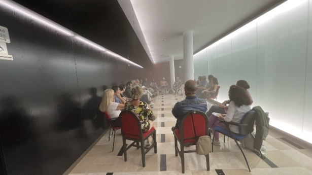 Reunión del club de lectura (JUNTA)