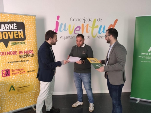 Visita al centro de información juvenil de Alhendín (JUNTA)