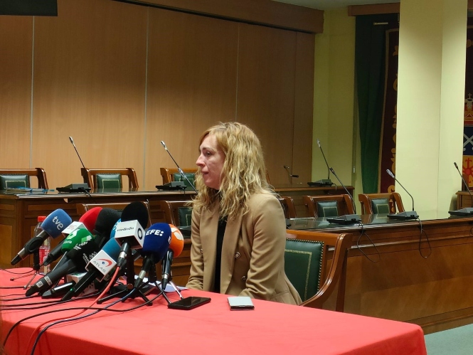 La alcaldesa de Maracena, Berta Linares, este pasado miércoles en rueda de prensa (EUROPA PRESS)