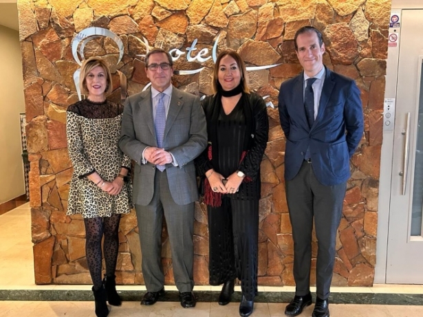 Presentación de la neuva delegada de Almuñécar (ICAGR)