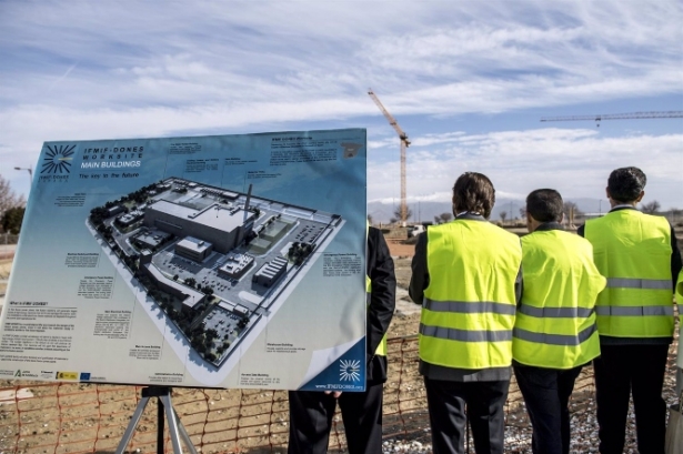 Trabajos en el polígono industrial de Escúzar de las primeras instalaciones de apoyo al acelerador de partículas del proyecto Ifmif-Dones (ÁLEX CÁMARA / EUROPA PRESS) Trabajos en el polígono industrial de Escúzar de las primeras instalaciones de apoyo al acelerador de partículas del proyecto Ifmif-Dones (ÁLEX CÁMARA / EUROPA PRESS)