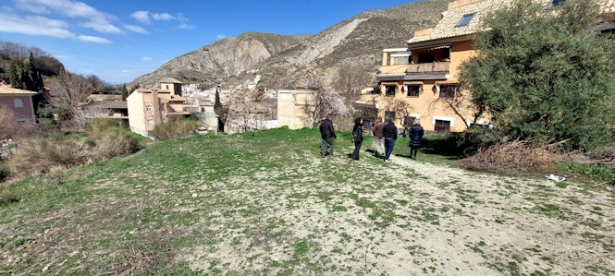 El Equipo de Gobierno de Monachil visita la nueva parcela (AYTO. MONACHIL)