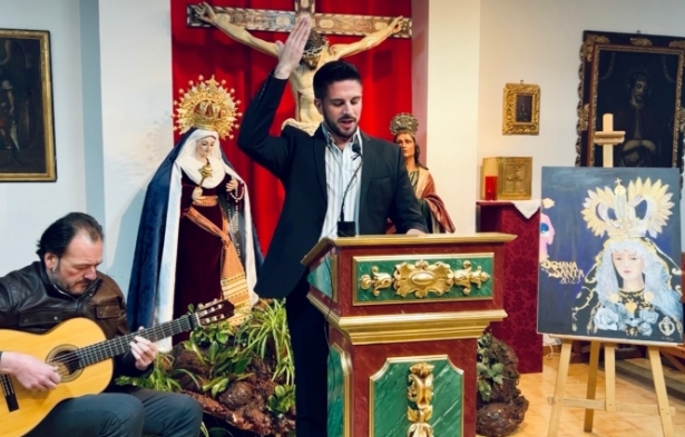 Iván Centenillo durante el Pregón (LA OFICINA DE LOS DESEOS) 