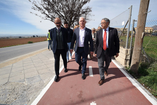 Imagen de la visita al Carril Bici (R. MARTÍNEZ/ DIPGRA)