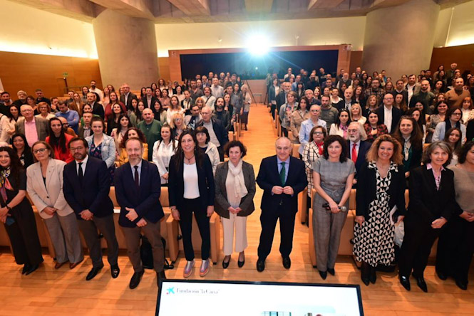 Foto de familia tras el acto (JUNTA)