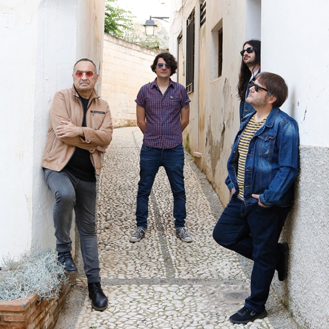 Superheroes del barrio (BORDERLINE MUSIC)