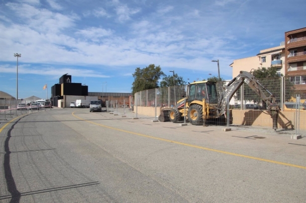 Obras de construcción de las marquesinas fotovoltaicas y nave de inspección de vehículos del Puerto de Motril (PUERTO)
