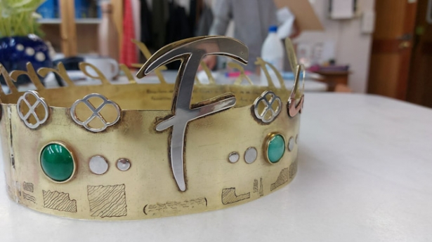 Imagen de la corona (AYTO. SANTA FE)