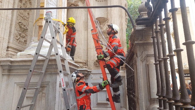 Simulacro en la catedral de Granada (SUBDELEGACION)