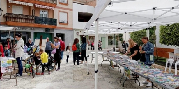 Feria del libro (AYUNTAMIENTO CÚLLAR VEGA) 