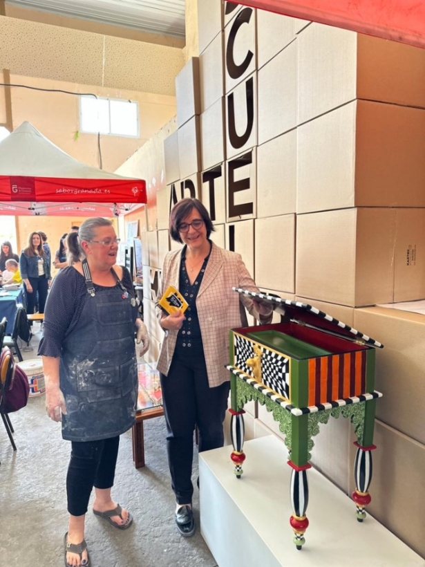 Visita a la I Feria de FP, Artes Plásticas y Diseño (JUNTA) Visita a la I Feria de FP, Artes Plásticas y Diseño (JUNTA)