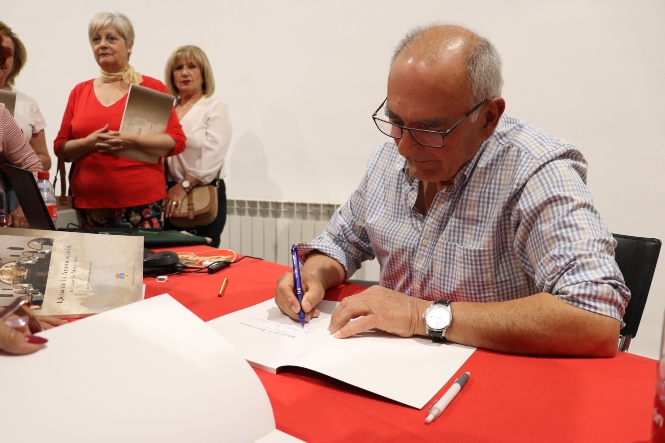 Presentación del libro (AYTO. MARACENA)