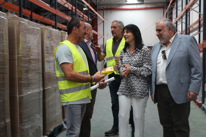 Imagen de la visita al Banco de Alimentos (SUBDELEGACIÓN)