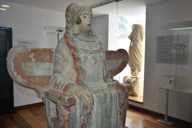 Dama de Baza (AYTO. BAZA)