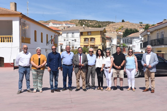 Visita a Villanueva de las Torres (L. ARMAS / DIPGRA)