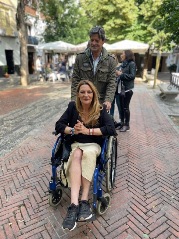 Concha Insúa y Alberto Sanz-Daza, de CS, en Plaza Larga (CS) Concha Insúa y Alberto Sanz-Daza, de CS, en Plaza Larga (CS)