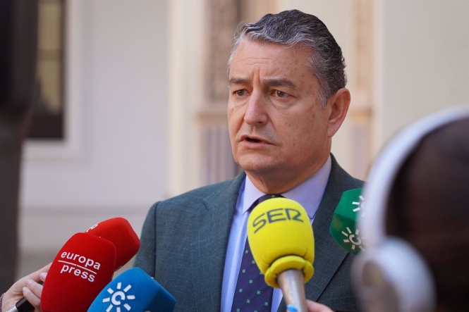 El consejero de la Presidencia, Interior, Diálogo Social y Simplificación Administrativa, Antonio Sanz (FRANCISCO J. OLMO / EUROA PRESS)