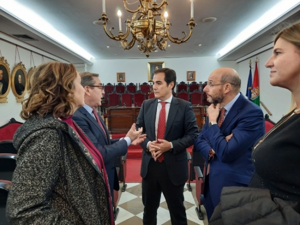 Reunión del Consejero de Juaticia con los abogados (JUNTA) Reunión del Consejero de Juaticia con los abogados (JUNTA)