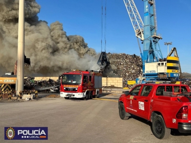 Lugar del incendio (POLICÍA LOCAL)