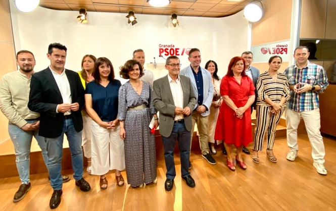 Foto de familia tras el acto (SUBDELEGACIÓN)