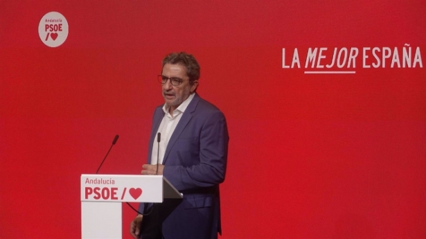 El coordinador del Comité Electoral del PSOE-A, Antonio Gutiérrez Limones, en rueda de prensa.  (PSOE-A)