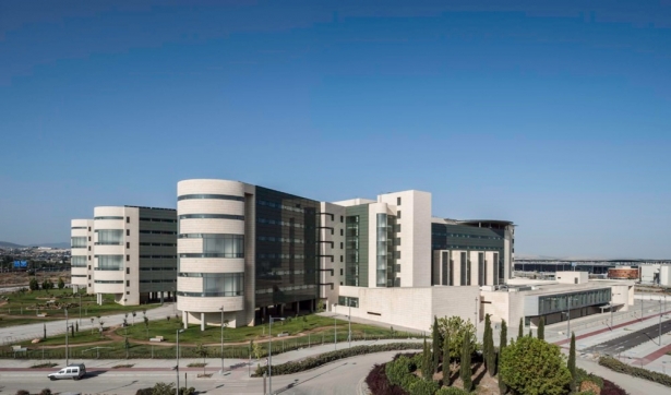 Hospital Clínico San Cecilio de Granada, en imagen de archivo (PABLO CASARES ASTIGARRAGA) Hospital Clínico San Cecilio de Granada, en imagen de archivo (PABLO CASARES ASTIGARRAGA)